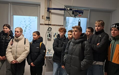 Konfis beim Bestatter (Foto: Lena Skirka)